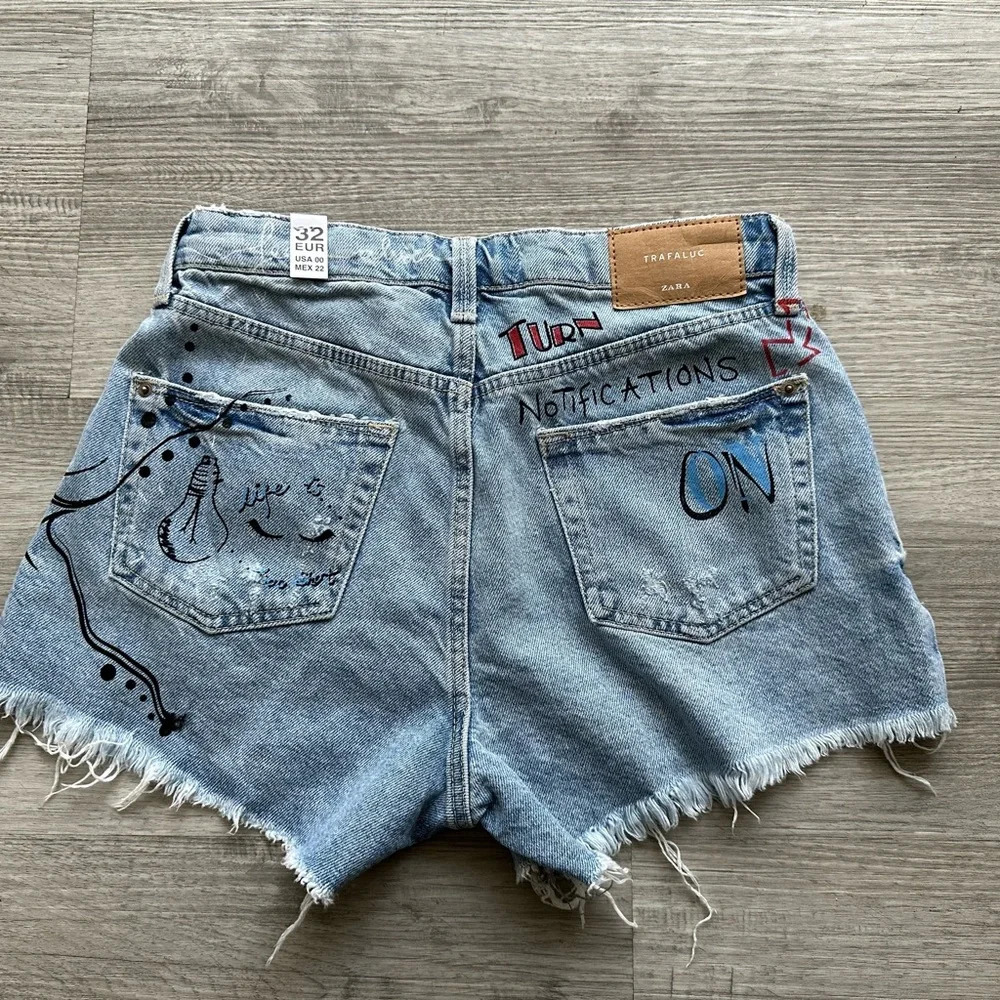 Zara painted shorts Sz 00 or XXS street wear cool girls only NWT - Picture 3 of 5